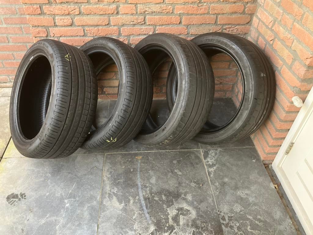 Pneus d'été Pirelli et Dunlop 225/45-18, Enlèvement, Pneus été, Pneu(s)