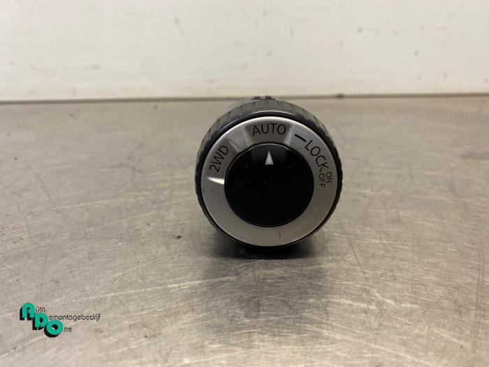 Sperdifferentieel schakelaar van een Nissan Qashqai (Qashqai, Auto-onderdelen, Gebruikt, -, -, Ophalen of Verzenden