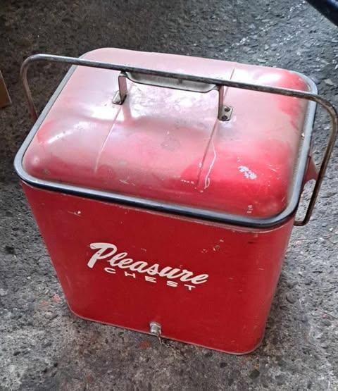 Pleasure chest vintage cooler koelbox voor oldtimer mancave, Collections, Marques & Objets publicitaires, Utilisé, Ustensile, Enlèvement ou Envoi