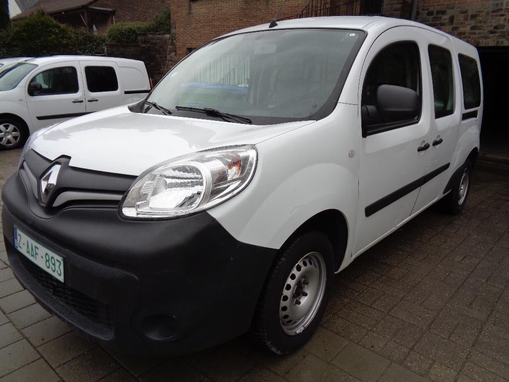 Renault Kangoo Maxi pret immatriculer *5.776+TVA*, Auto's, Voorwielaandrijving, 4 cilinders, https://public.car-pass.be/vhr/1a568721-8336-4810-becc-58b6f94209fb