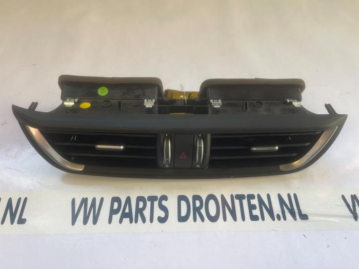 Grille aération tableau de bord d'un Alfa Romeo Giulia, Autos : Pièces & Accessoires, Tableau de bord & Interrupteurs, -, 3 mois de garantie