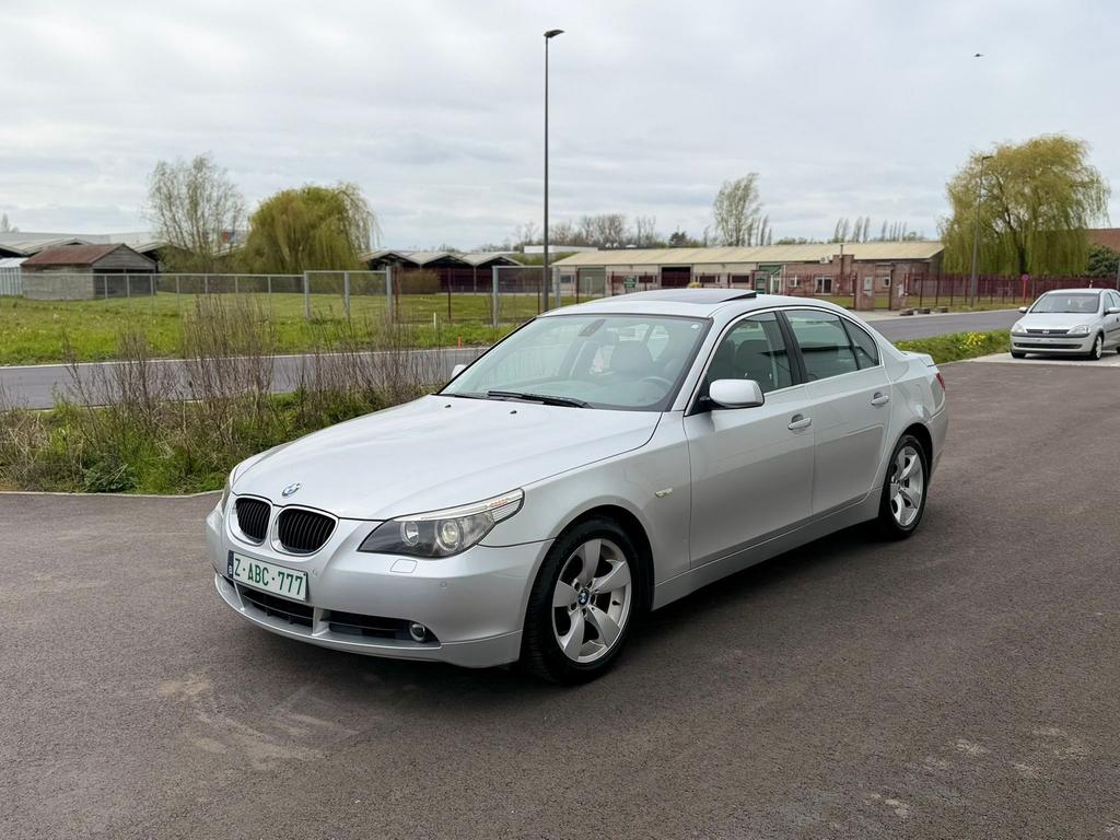 Bmw 525i E60! Automaat! 112000km! 1st eig! Xenon! Open dak!, Auto's, Automaat, Achterwielaandrijving, Zwart, 2494 cc
