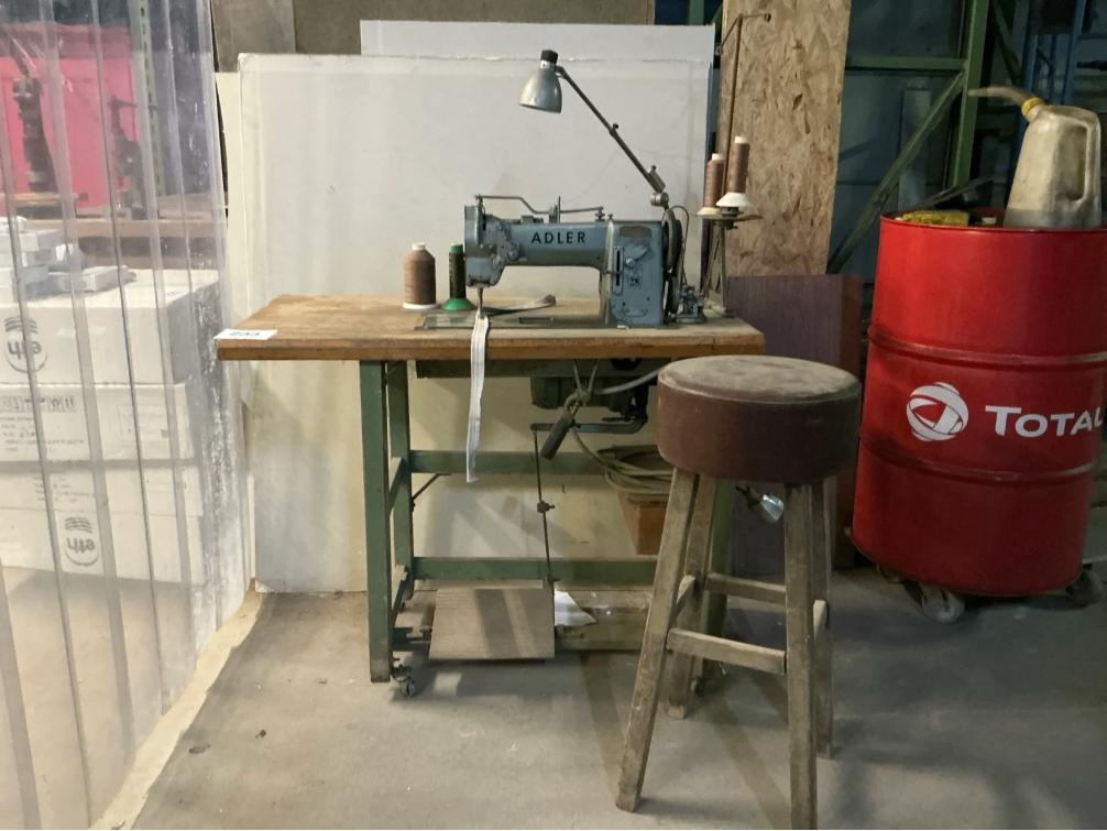 Adler 167-73 drievoudig transport, Hobby en Vrije tijd, Ophalen, Gebruikt, Naaimachine, Overige merken