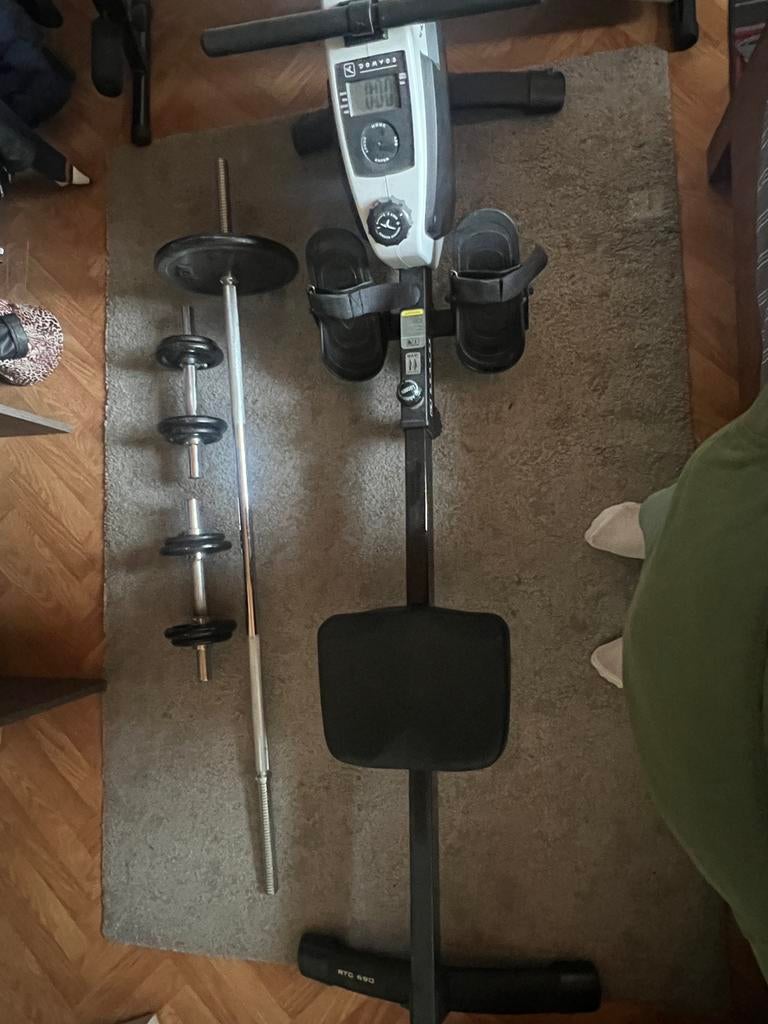 roeimachine + gewichten ️‍️ en bank, Sport en Fitness, Fitnessmaterialen, Ophalen of Verzenden, Zo goed als nieuw