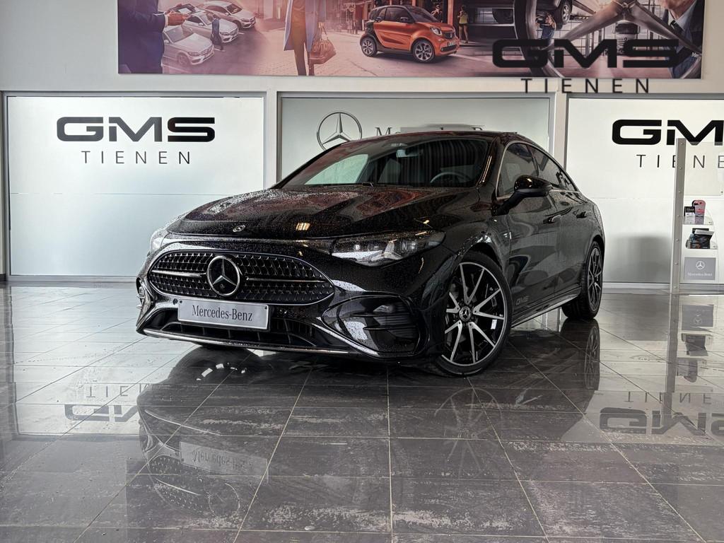 Mercedes-Benz CLA 180 AMG Line, Auto's, Stof, Zwart, 4 cilinders, 136 pk