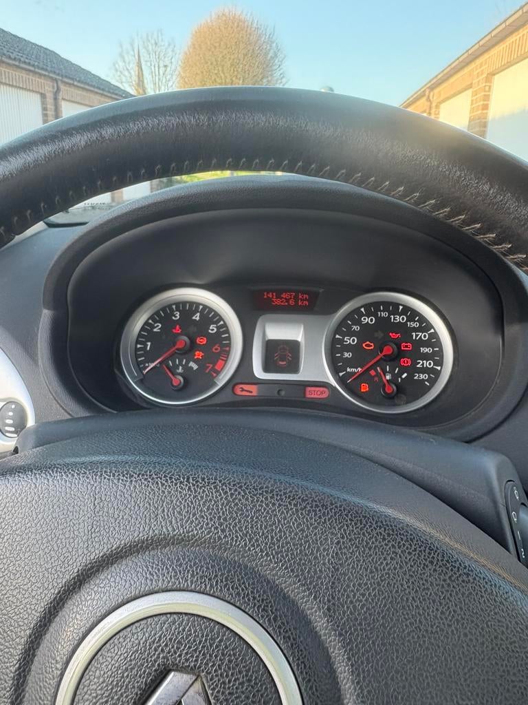 Renault clio 3 model ice watch, Autos, Euro 5, Achat, Autres couleurs, Noir