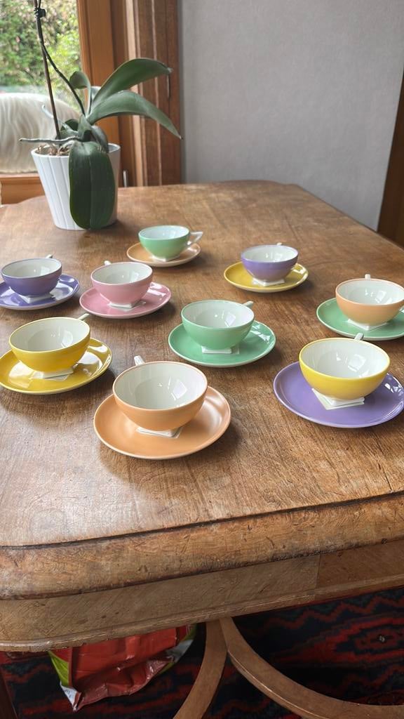 Tasses et sous-tasses à café, Ophalen