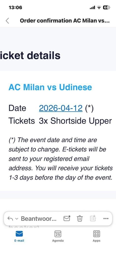 voetbal, Tickets en Kaartjes, Sport | Voetbal, Losse kaart, Drie personen of meer, April