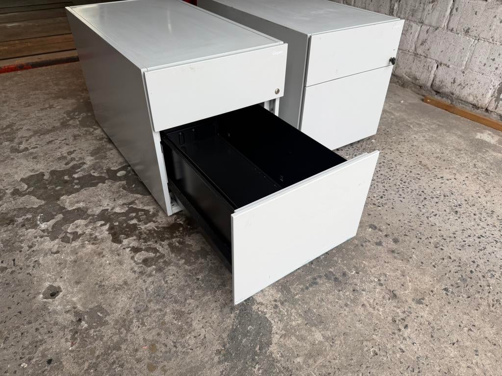 Armoires métallique, très solide, Enlèvement, Comme neuf