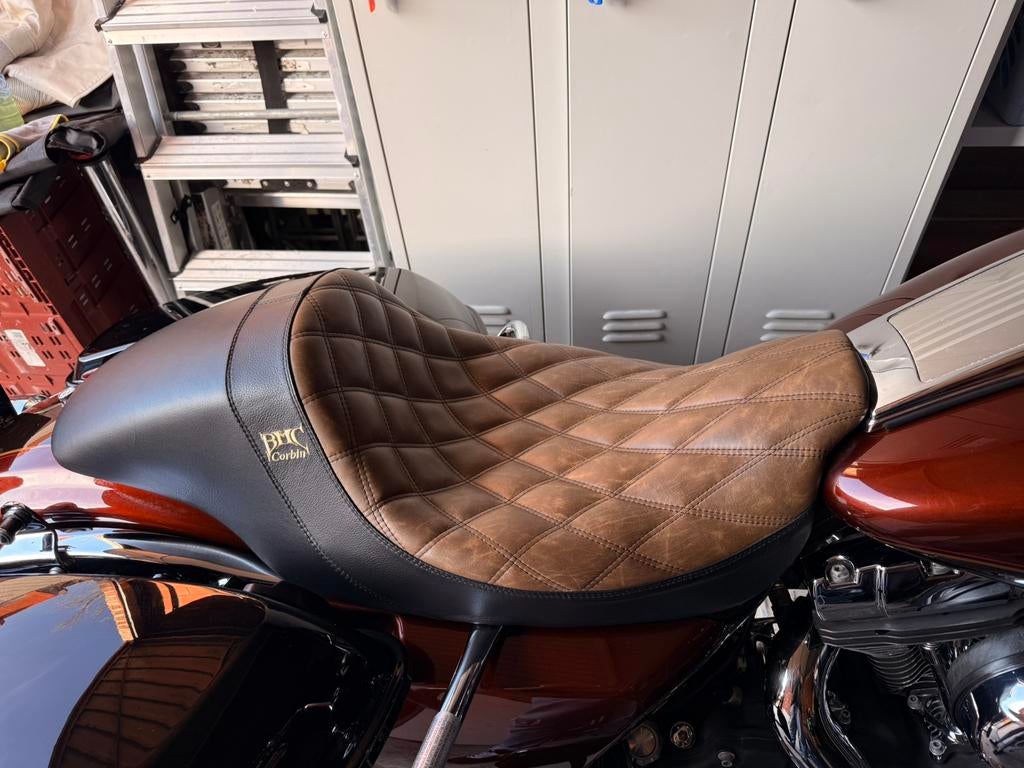 BMC Corbin harley davidson touring zadel, Motoren, Onderdelen | Harley-Davidson, Ophalen, Gebruikt