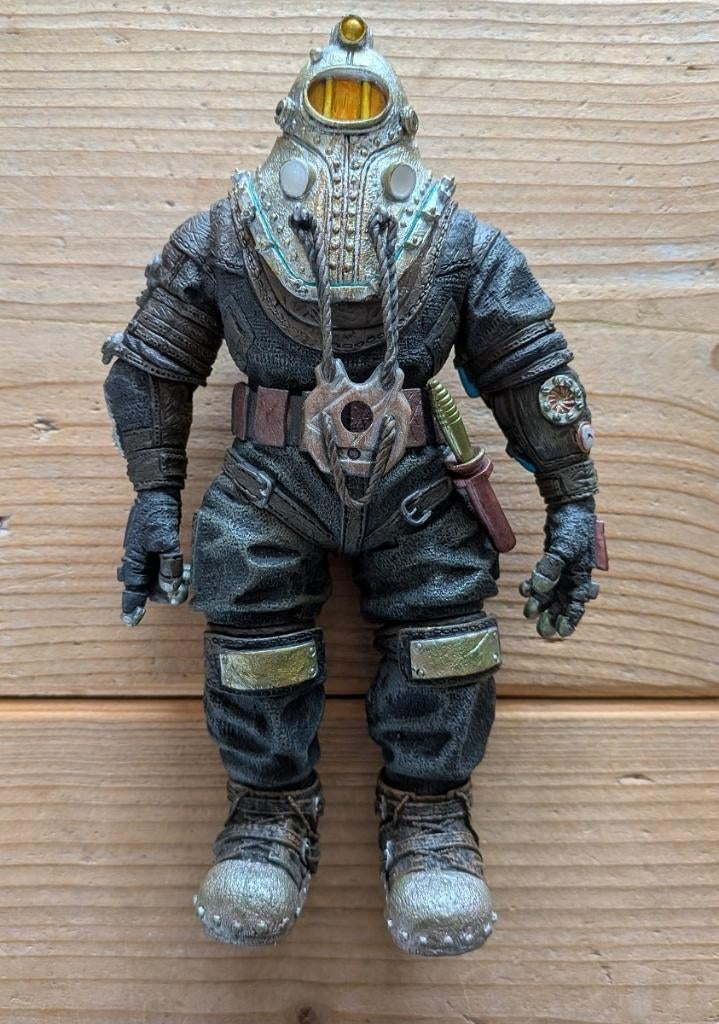 NECA Bioshock 2 Big Daddy Subject Omega actiefiguur 2009, Ophalen of Verzenden, Gebruikt