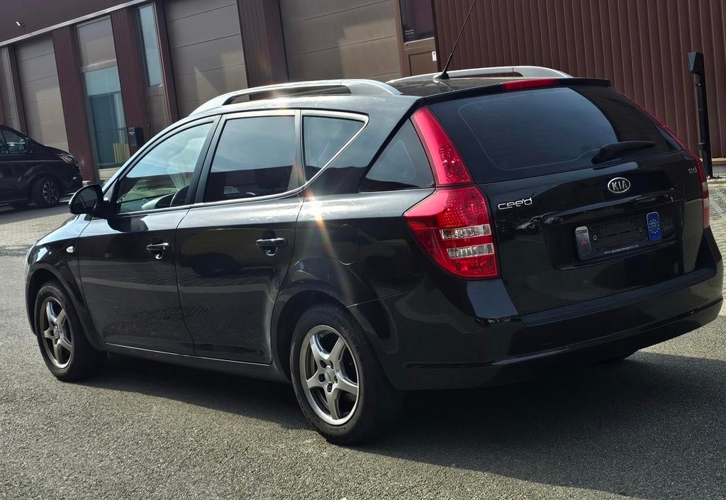 Kia ceed 1.6 crdi bj 2009 (airco) 163000 km blanco gekeurd, Autos, Particulier, Achat