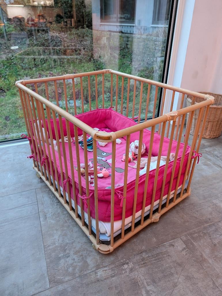 Parc bébé Geuther à roulette + matelas + tour de parc, Kinderen en Baby's, Babyparken, Zo goed als nieuw, Rechthoekig, In hoogte verstelbaar