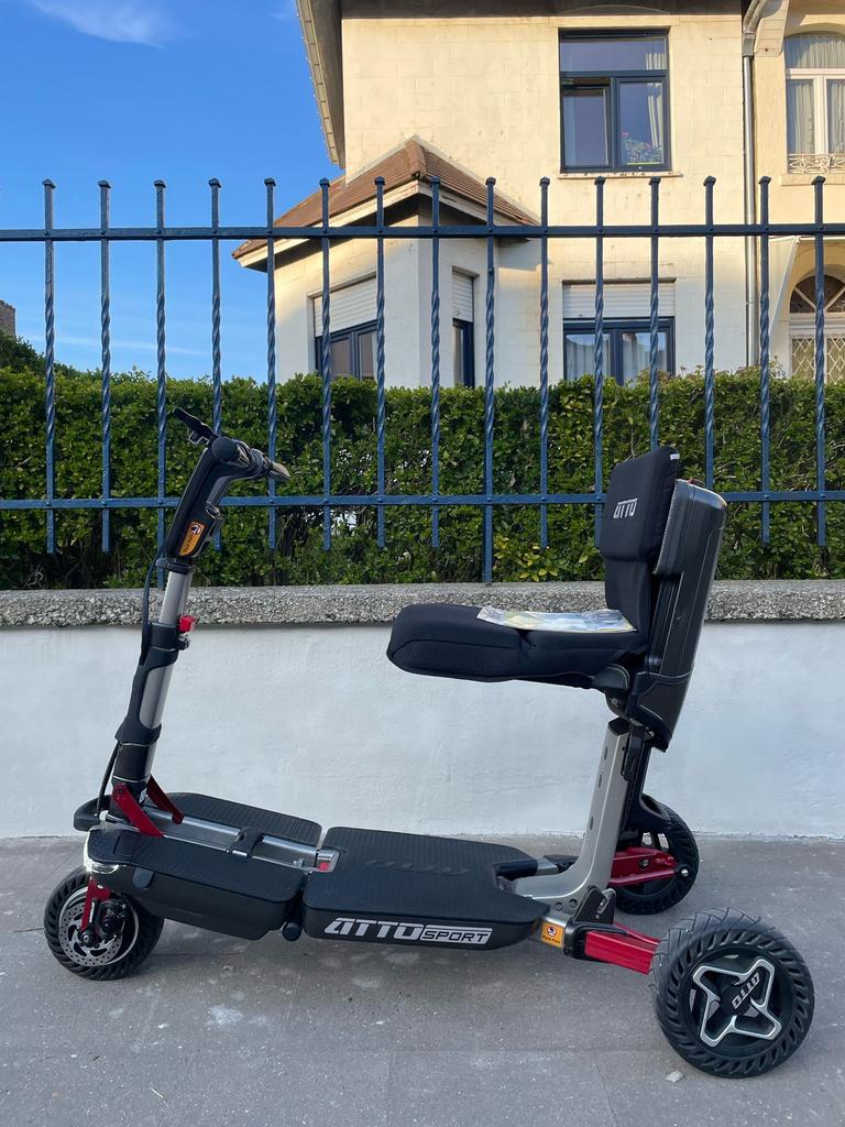 Scootmobiel Atto Sport opvouwbare scooter nieuwstaat, Diversen, Ophalen of Verzenden, Inklapbaar, Zo goed als nieuw, Elektrische rolstoel
