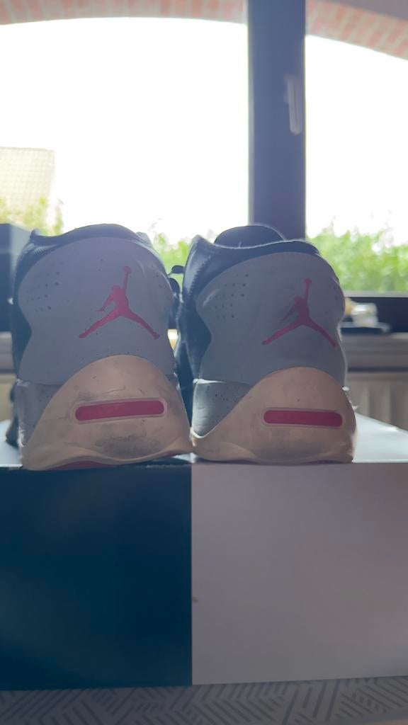 Twee paar van Jordan Zion, Overige kleuren, Ophalen of Verzenden, Sneakers, Gedragen