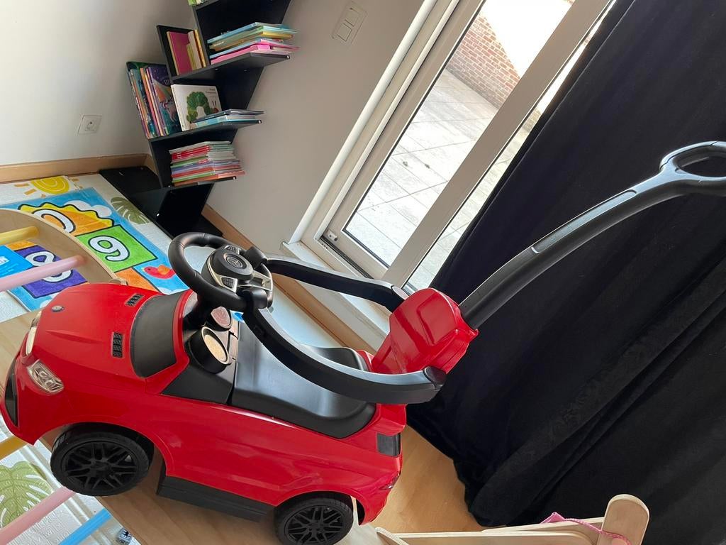 Mercedes-Benz auto loopwagen rood, Kinderen en Baby's, Speelgoed |Speelgoedvoertuigen, Ophalen of Verzenden