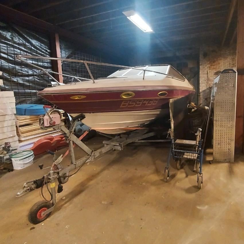 Maxum speedboot met kajuit + trailer (project), Sports nautiques & Bateaux, Speedboat, Comme neuf, 6 mètres ou plus, 120 à 200 ch