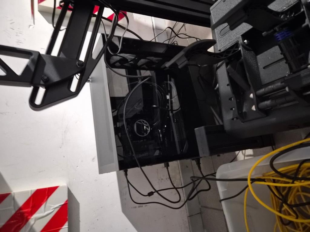 Racing setup te koop alles onder garantie 1 maand oud, Enlèvement, 32 GB, SSD