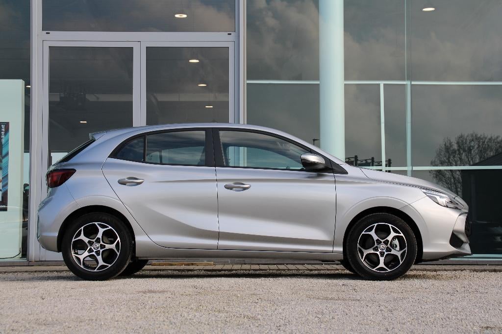 MG 3 1.5i Comfort MT5 116PK *NIEUW*CAMERA*APPLE/ANDROID, Auto's, MG, Voorwielaandrijving, 1498 cc, 4 cilinders, 5 deurs