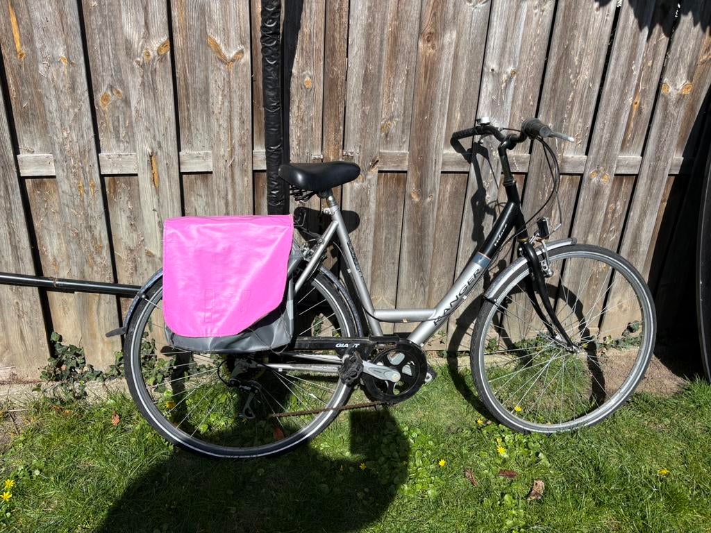 Damesfiets 53/56 frame 21 versnelingen, Fietsen en Brommers, Ophalen, Zo goed als nieuw