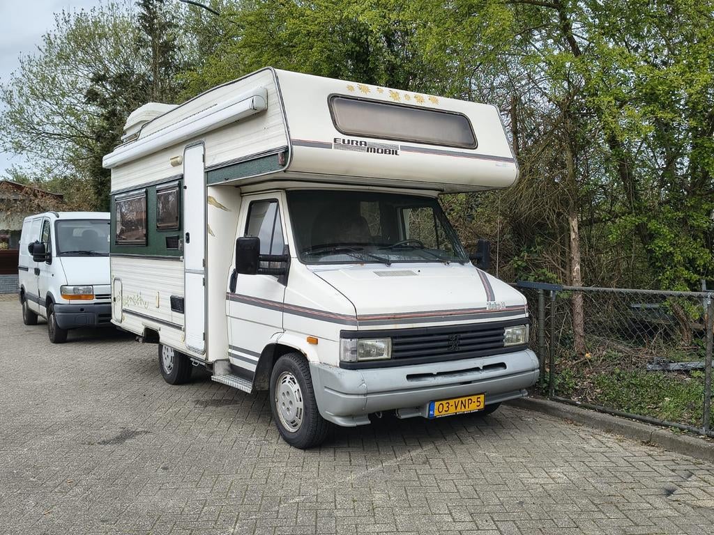 Peugeot j5 2,5 liter Turbo met nieuwe APK, Particulier