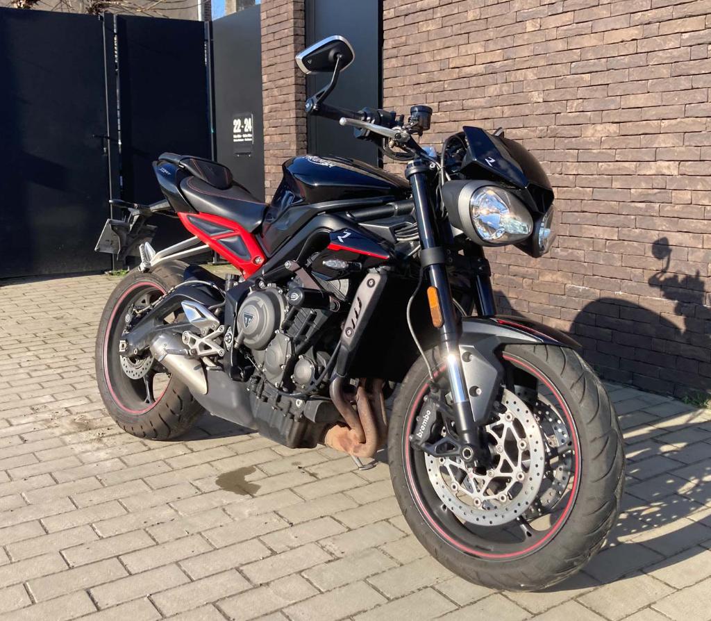 TRIUMPH Street Triple R 765, 3 cilinders, Particulier, 765 cc, Meer dan 35 kW