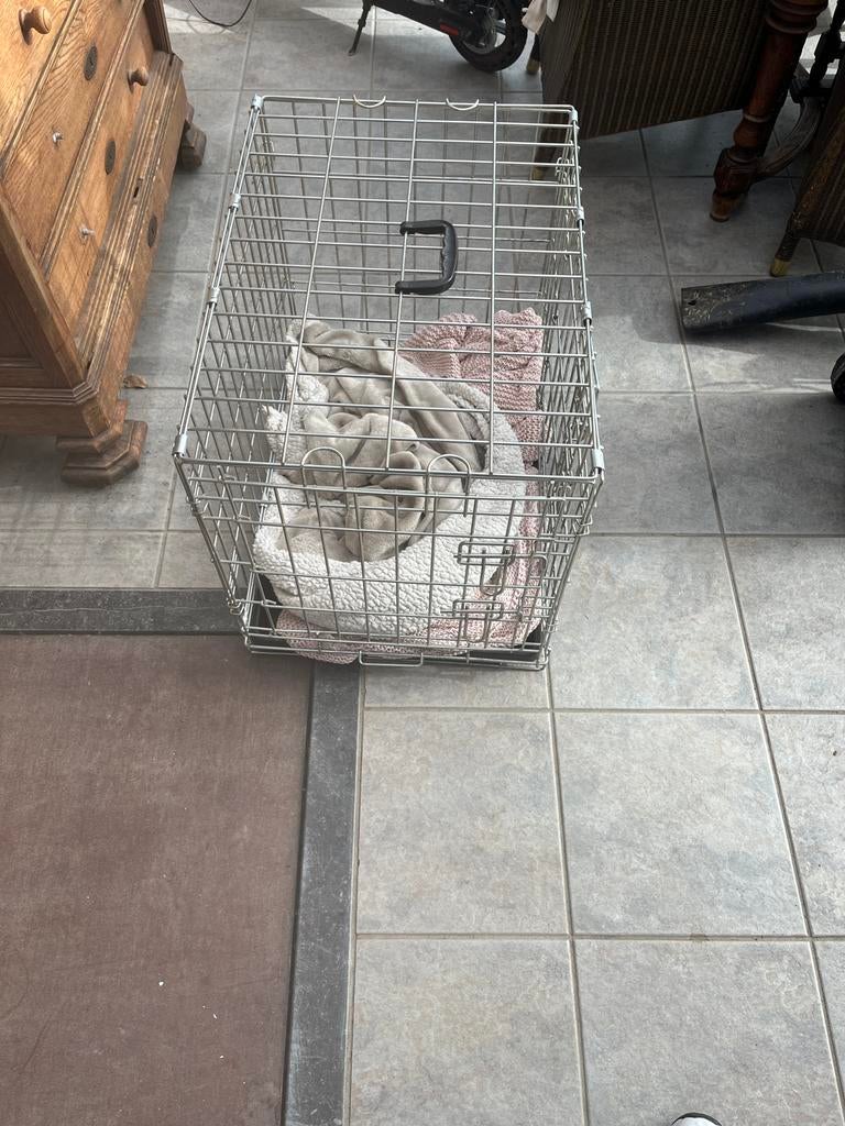 Bench kleine hond, Animaux & Accessoires, Caisses pour chiens, Enlèvement, Comme neuf