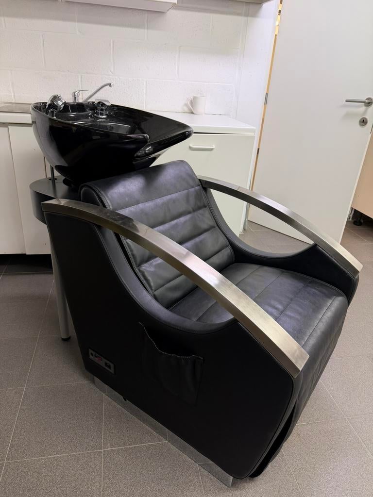 Kapper stoel met wasbak, Handtassen en Accessoires, Uiterlijk | Haarverzorging, Ophalen, Zo goed als nieuw