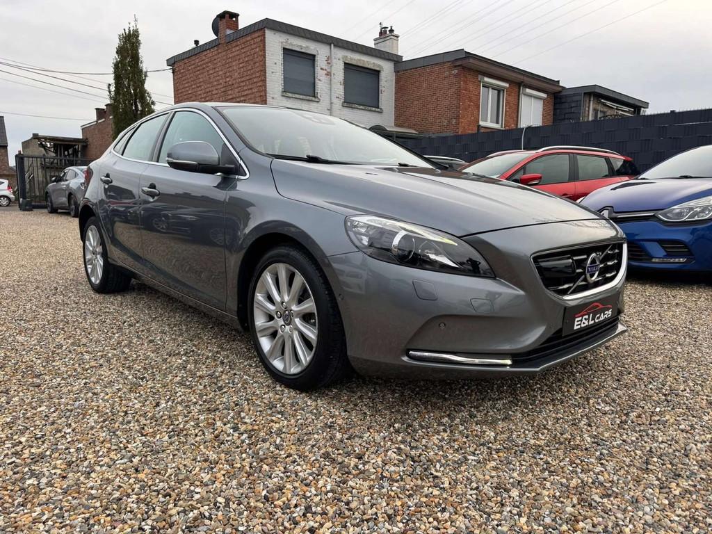 Volvo V40 V40 2.0 D2 *12 mois de garantie* (bj 2015), Auto's, Volvo, Automaat, Gebruikt, 4 cilinders, 1969 cc