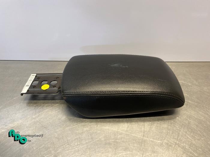 Accoudoir d'un Ford Focus (Focus 11-), -, 3 mois de garantie, -, -