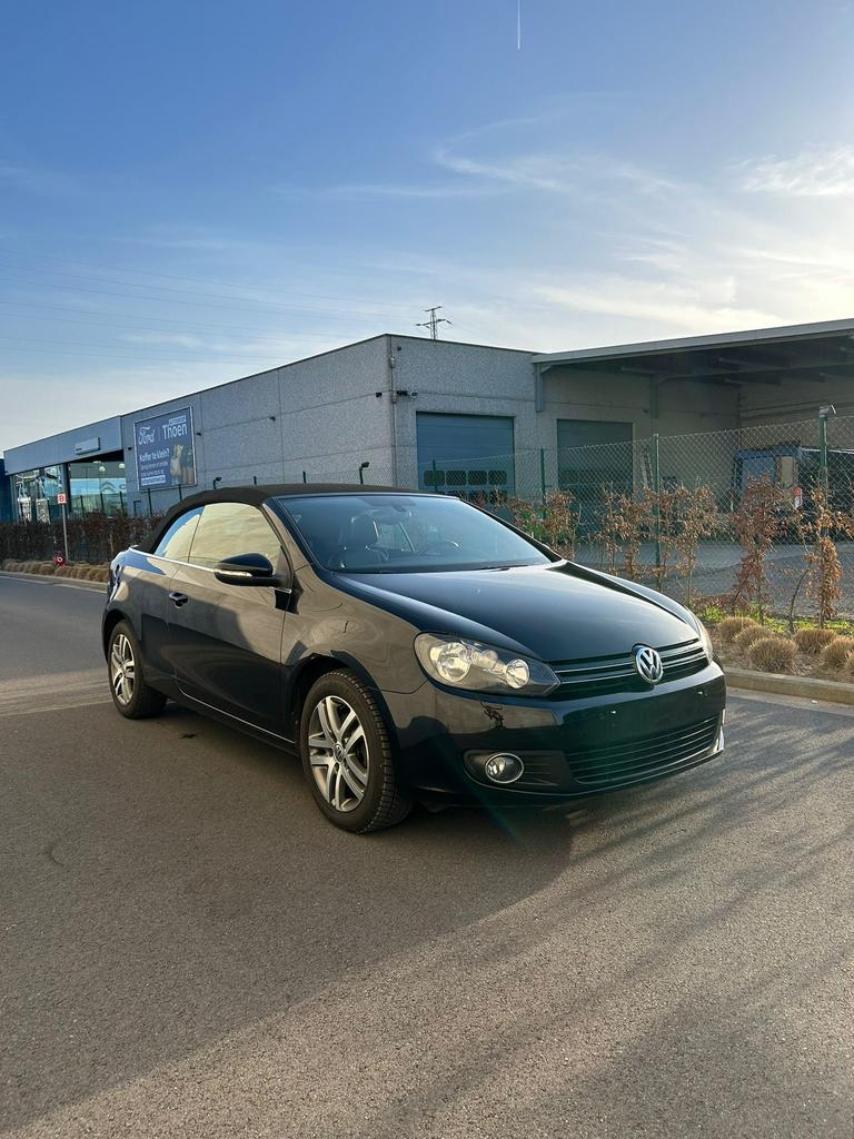 Vw golf cabrio 1.2 benzine bj:2012 km 131150 1jaar garantie, Auto's, Euro 5, Cabriolet, Alcantara, Bedrijf