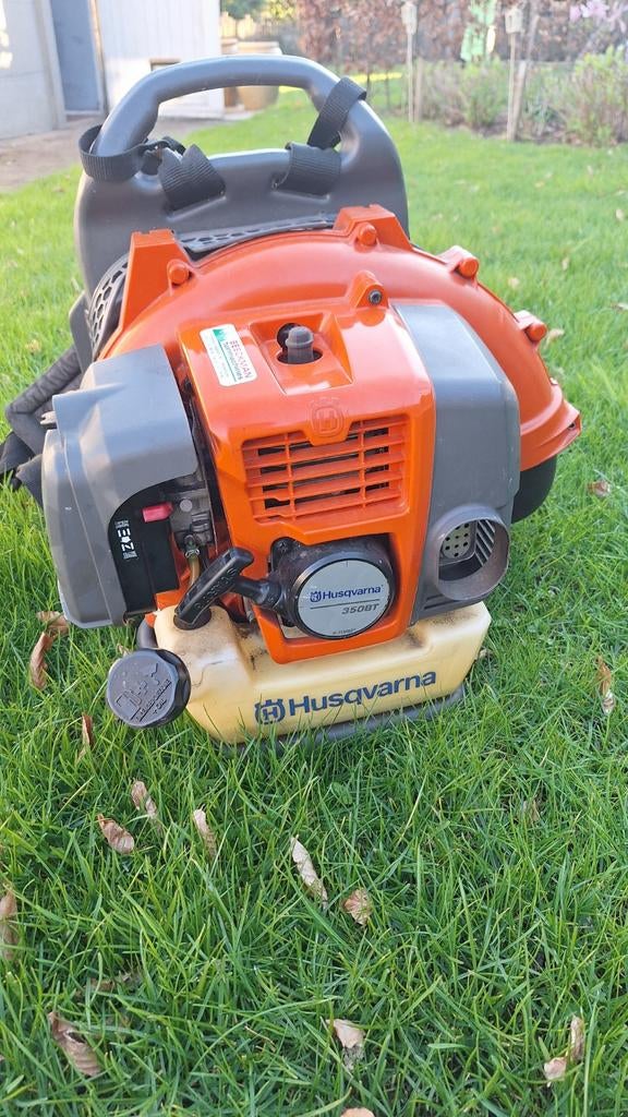 Husqvarna 350 bladblazer, Ophalen