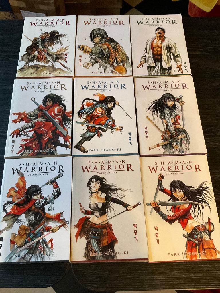 Bande dessinée manga Shaman Warrior 1-9 complète en anglais, Livres, Série complète ou Série, Enlèvement ou Envoi, Utilisé