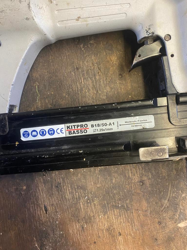 Nagelpistool kit pro basso, Doe-het-zelf en Bouw, Ophalen of Verzenden, Gebruikt