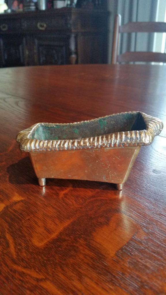 KOPEREN POTJE OP 4 KORTE POOTJES: asbakje, Verzenden, Koper