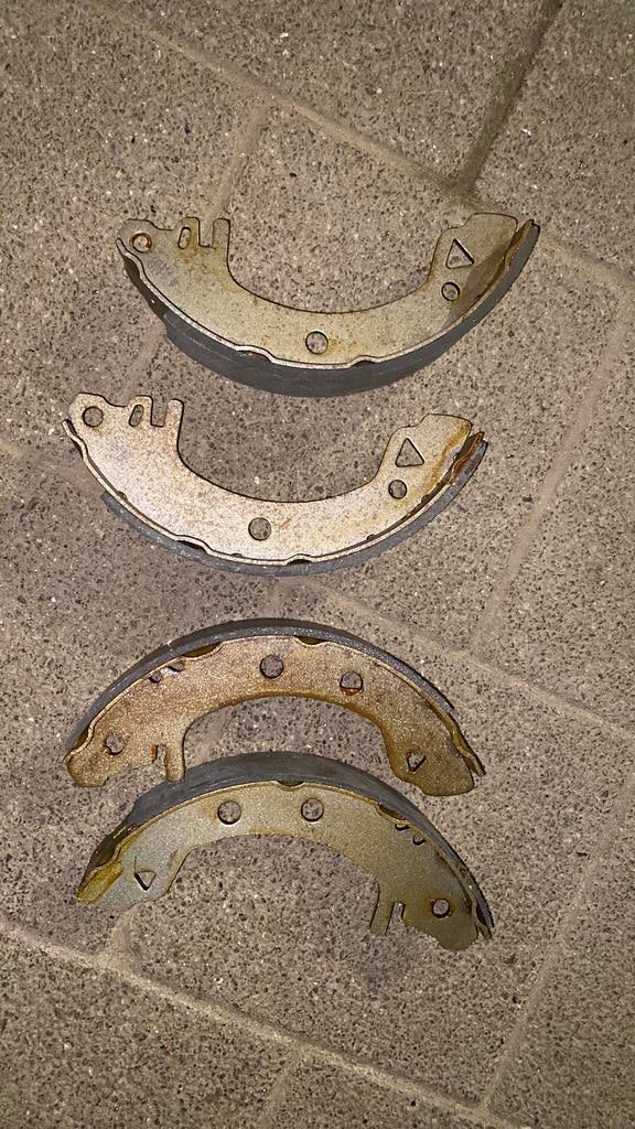 Remschoenen Ford Sierra 1.3/1.6, Auto-onderdelen, Remmen en Aandrijving, Ford, Ophalen of Verzenden