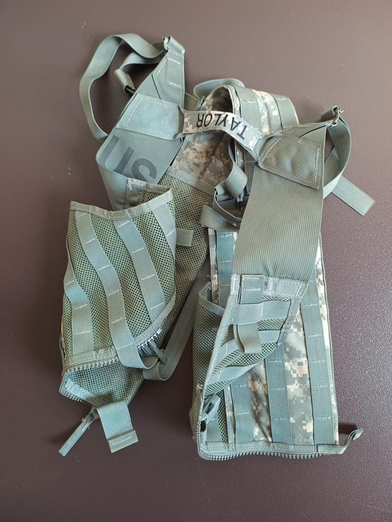 Militaire Load Bearing Vesten (LBV) – 12 stuks beschikbaar, Ophalen of Verzenden