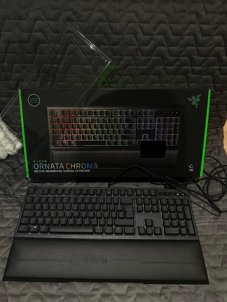Razer Ornata Chroma Keyboard, Informatique & Logiciels, Ordinateurs portables Windows, Enlèvement, Comme neuf