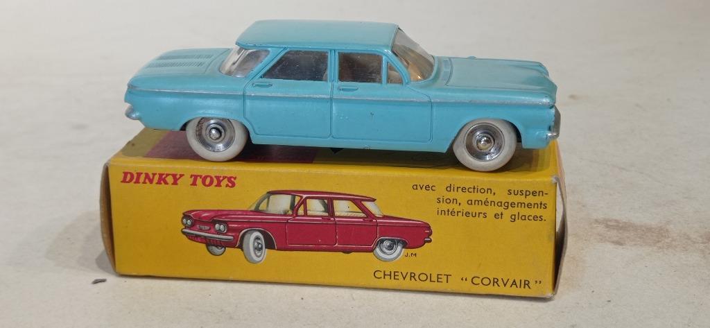 DINKY TOYS FRANKRIJK CHEVROLET CORVAIR REF 552, Ophalen of Verzenden, Zo goed als nieuw, Auto, Dinky Toys