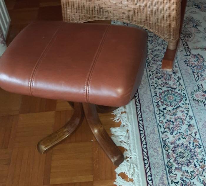 Voetbankje, Huis en Inrichting, Zetels | Voetbanken en poefs, Ophalen