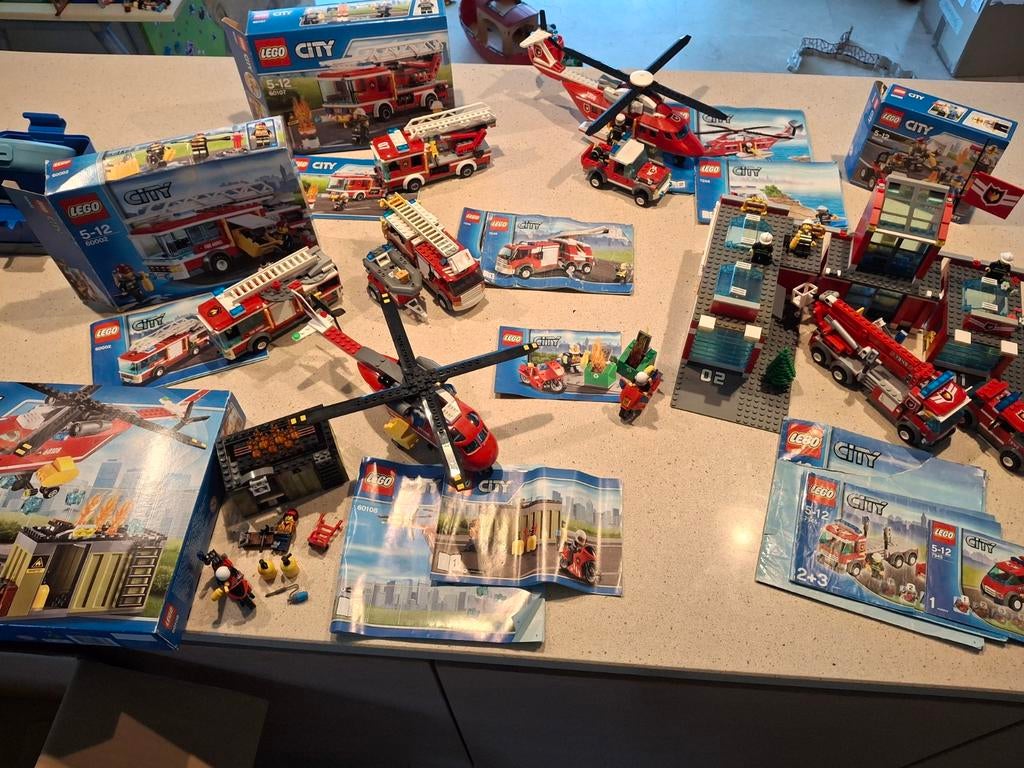 Lego city brandweer voertuigen, kazerne, heli, ..., Ophalen of Verzenden, Zo goed als nieuw, Lego