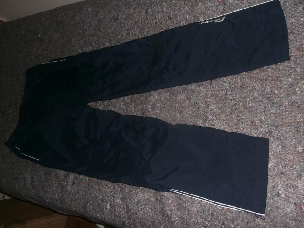 Beau pantalon de training Reebok, Porté, Bleu, Taille 48/50 (M), Enlèvement