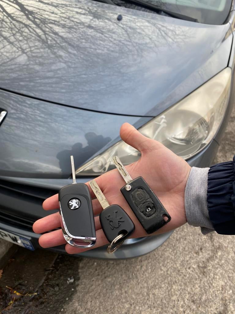 Cle double de clé PEUGEOT 207 CITROËN c4, Enlèvement, Comme neuf