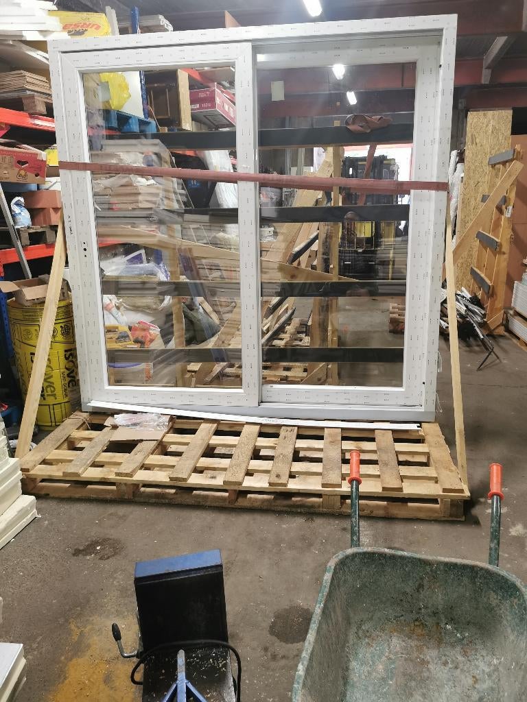 Fenêtre levante et coulissante en PVC blanc, Neuf, Enlèvement, Vitre comprise, 225 cm ou plus