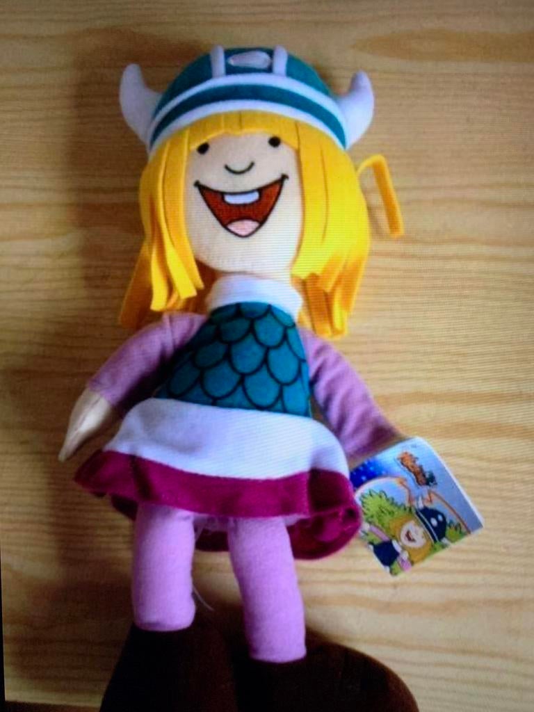 Poupée en tissu Vic le viking, Enfants & Bébés, Jouets | Poupées, Neuf, Autres types