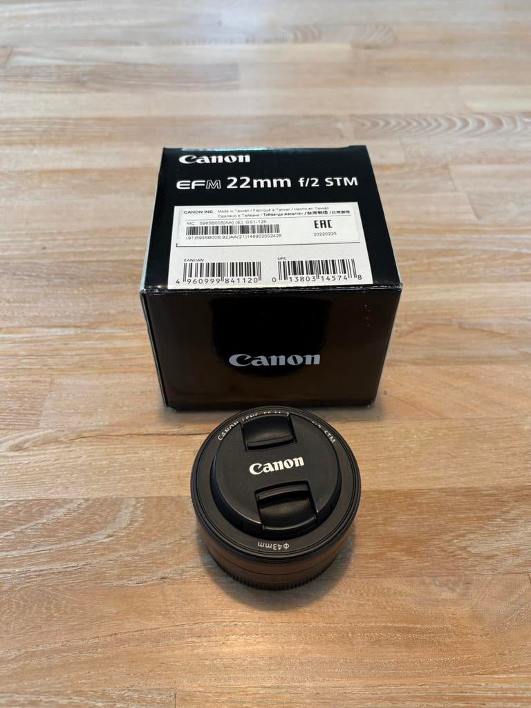 Canon EFM 22mm f/2 stm pancake lens, Audio, Tv en Foto, Foto | Lenzen en Objectieven, Ophalen, Zo goed als nieuw