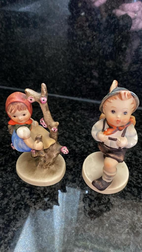 2 Hummel beeldjes uit erfenis, Enlèvement ou Envoi, Comme neuf, Hummel