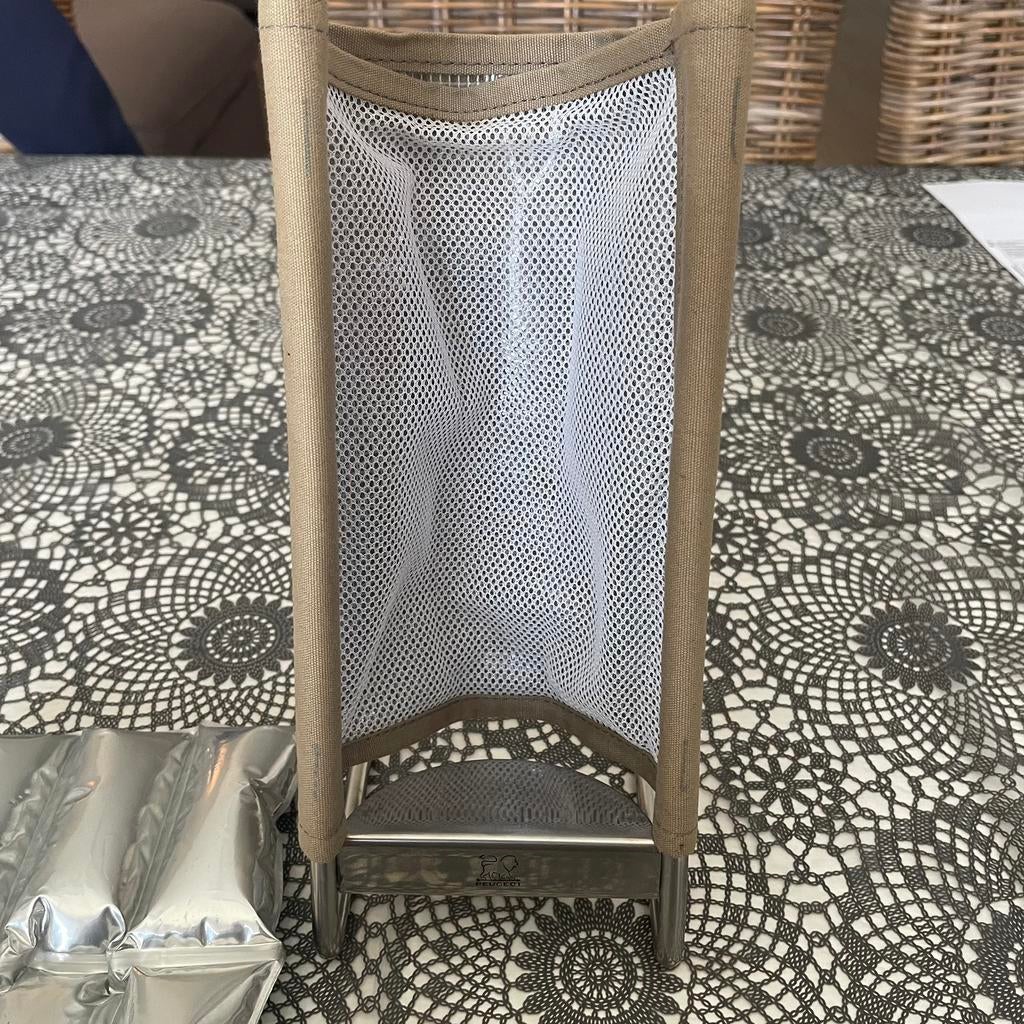 Wijnkoeler Peugeot, Ophalen, Zo goed als nieuw