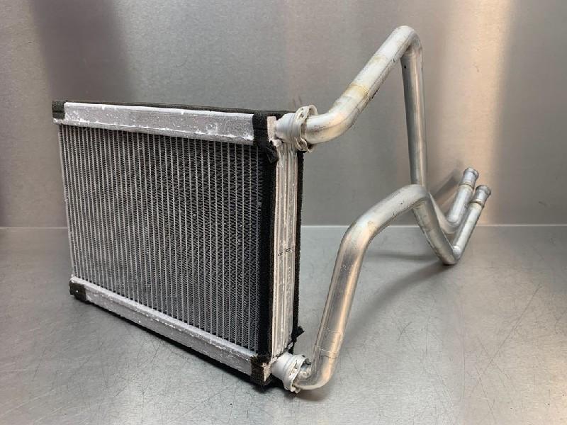 KACHELRADIATEUR Toyota Camry (CV30) (01-2001/11-2006), Gebruikt, Toyota