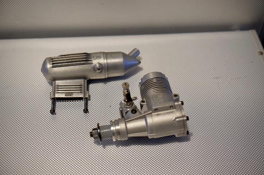 OS Max 25 SF + pot 892 – Très bon état, Hobby & Loisirs créatifs, Enlèvement ou Envoi, Utilisé, Nitro